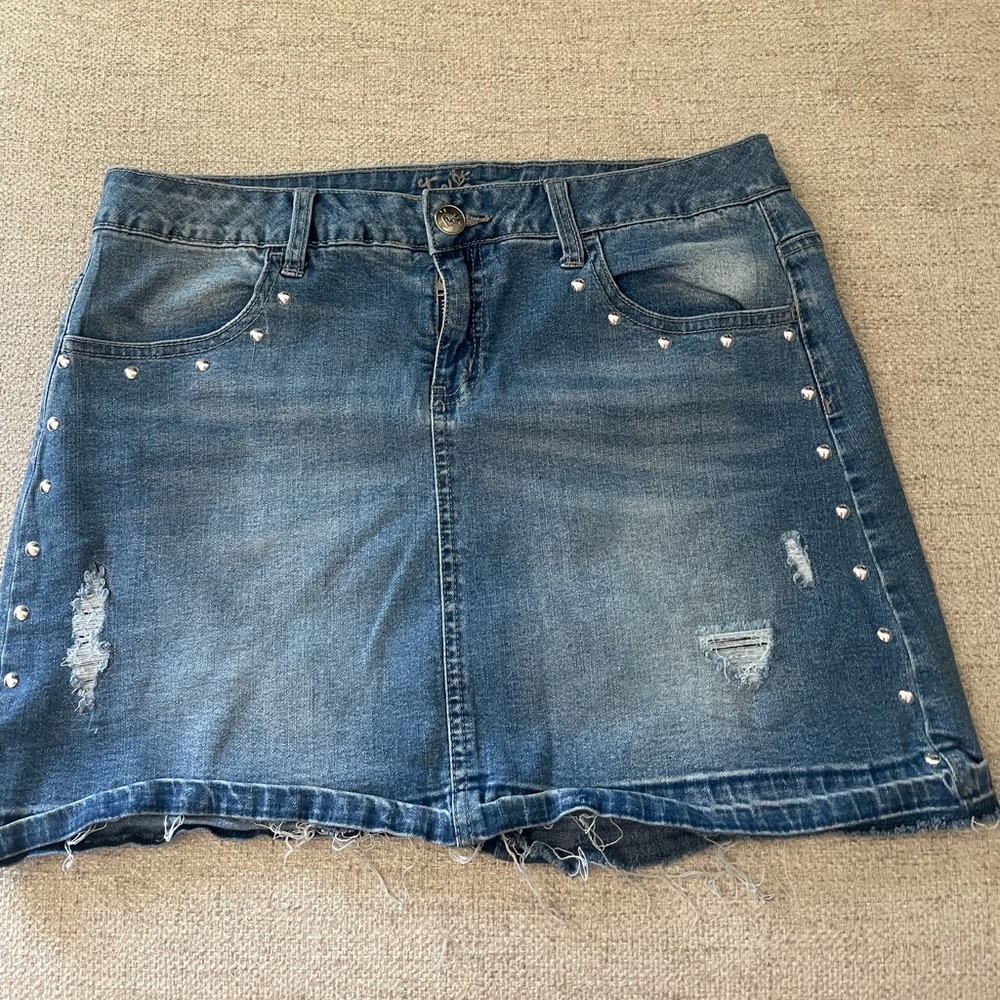 Blue denim skirt